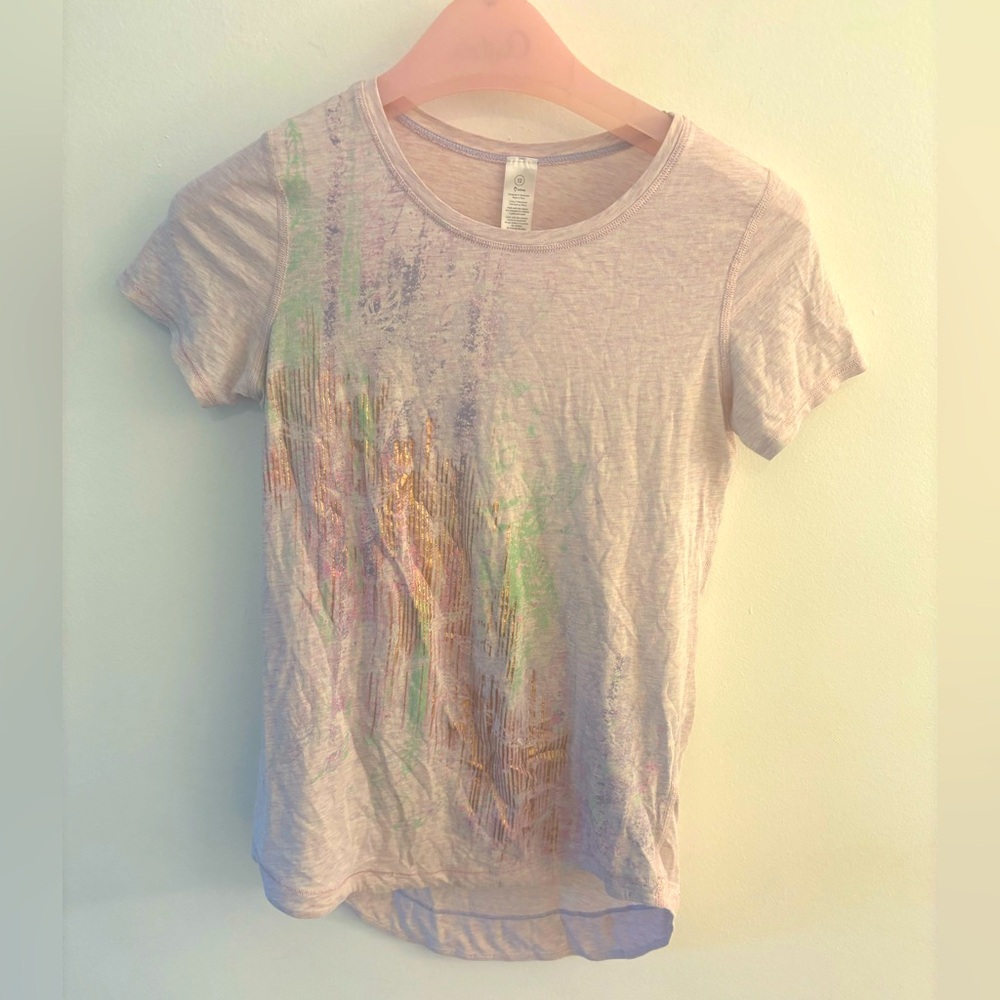 IVIVVA by Lululemon pink graphic tshirt top, Pink with design, size 12, EUC